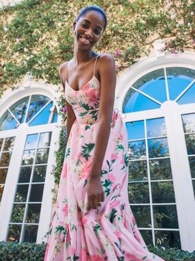 vineyard vines bridesmaid dresses vineyard vines Ellen Midi Dress at Von Maur
